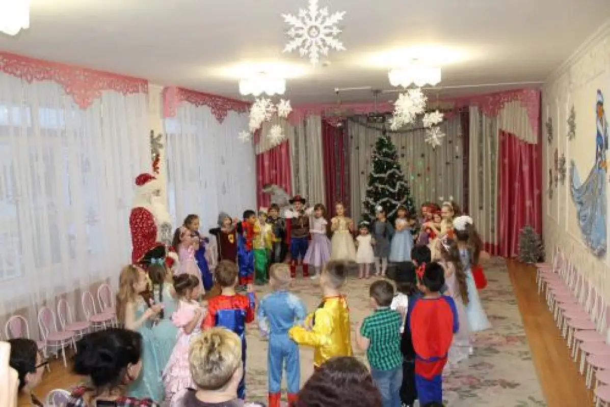 Никаких утренников: в столице Казахстана запретили предновогодние развлечения