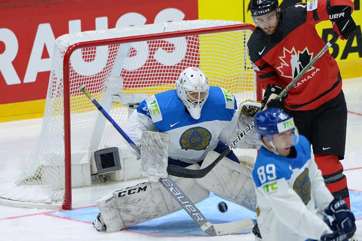 Подвели удаления: сборная Казахстана проиграла Канаде на ЧМ-2022