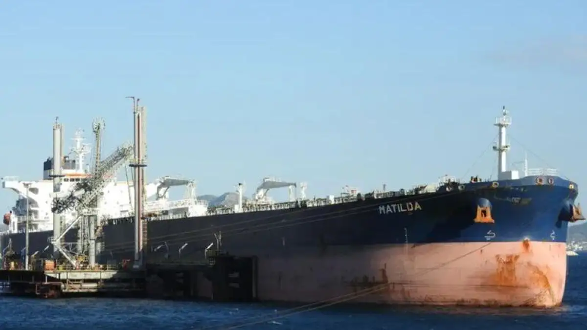 БПЛА атаковал танкер с казахстанской нефтью