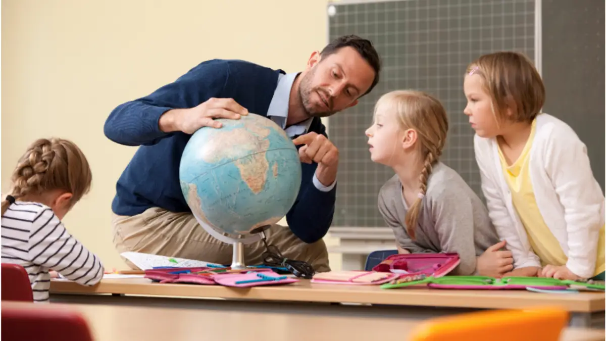 «Дети бросают учёбу»: Президент Казахстана поручил «решить эту проблему»