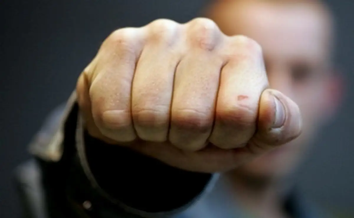 В Караганде полицейские задержали пассажиров за избиение таксиста