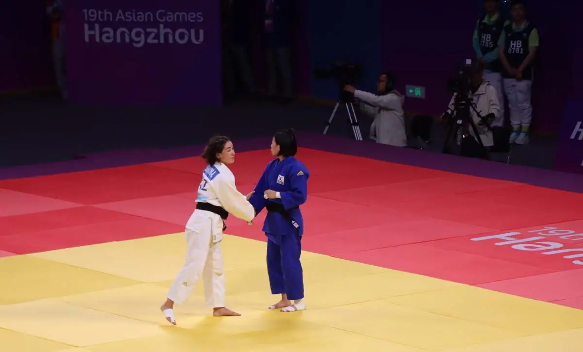 Дзюдоистка Абужакынова вышла в четвертьфинал на Азиатских играх