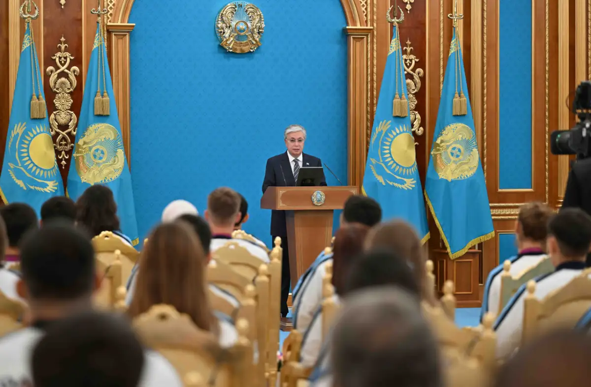 Президент Казахстана поздравил медалистов Азиатских игр и поручил подготовиться к Олимпиаде в Париже