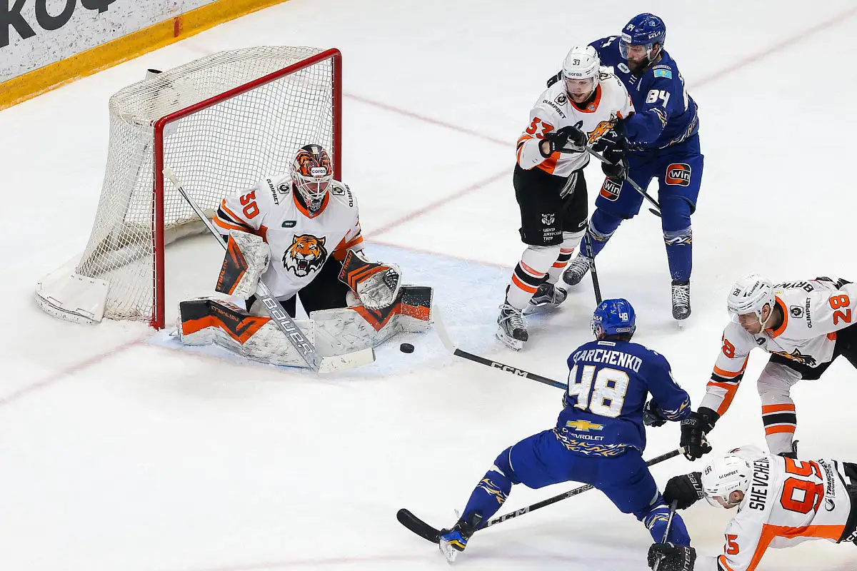  «Барыс» снова проиграл «Амуру»