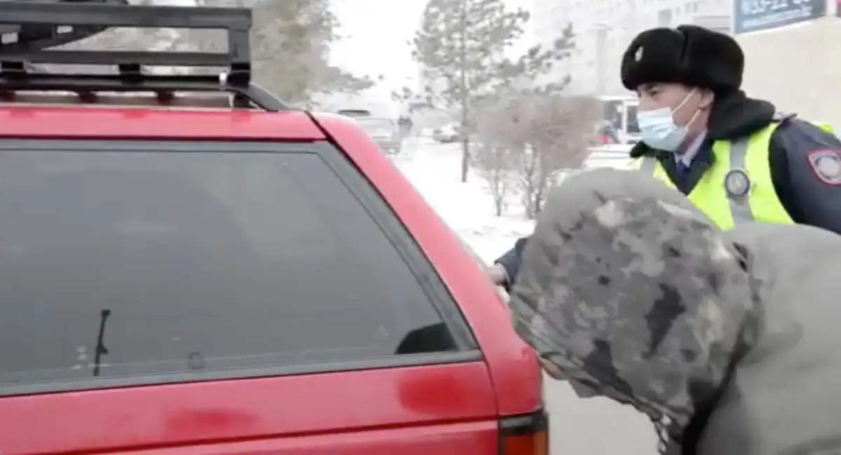 Полиция Нур-Султана обратилась к водителям