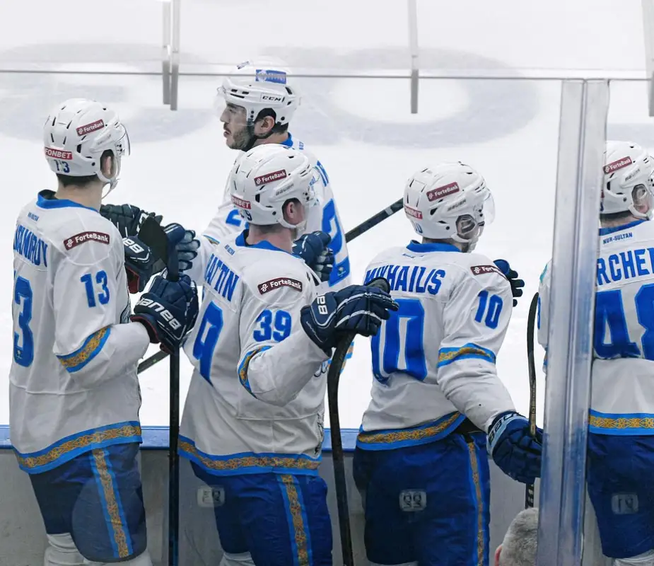 Пары Клещенко-Блэкер не будет: состав Барыса на выездные матчи