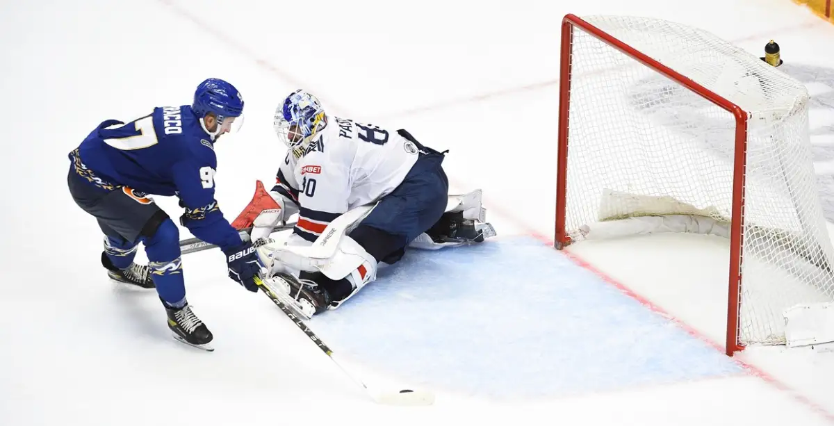 «Свои среди чужих»: «Барыс» встретит самого «родного» соперника – «Металлург»