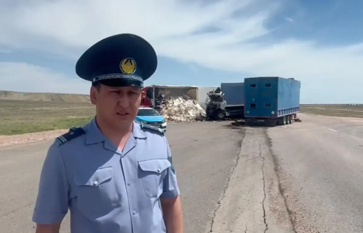 На трассе «Алматы-Екатеринбург» столкнулись грузовики: двое погибших, трое ранены