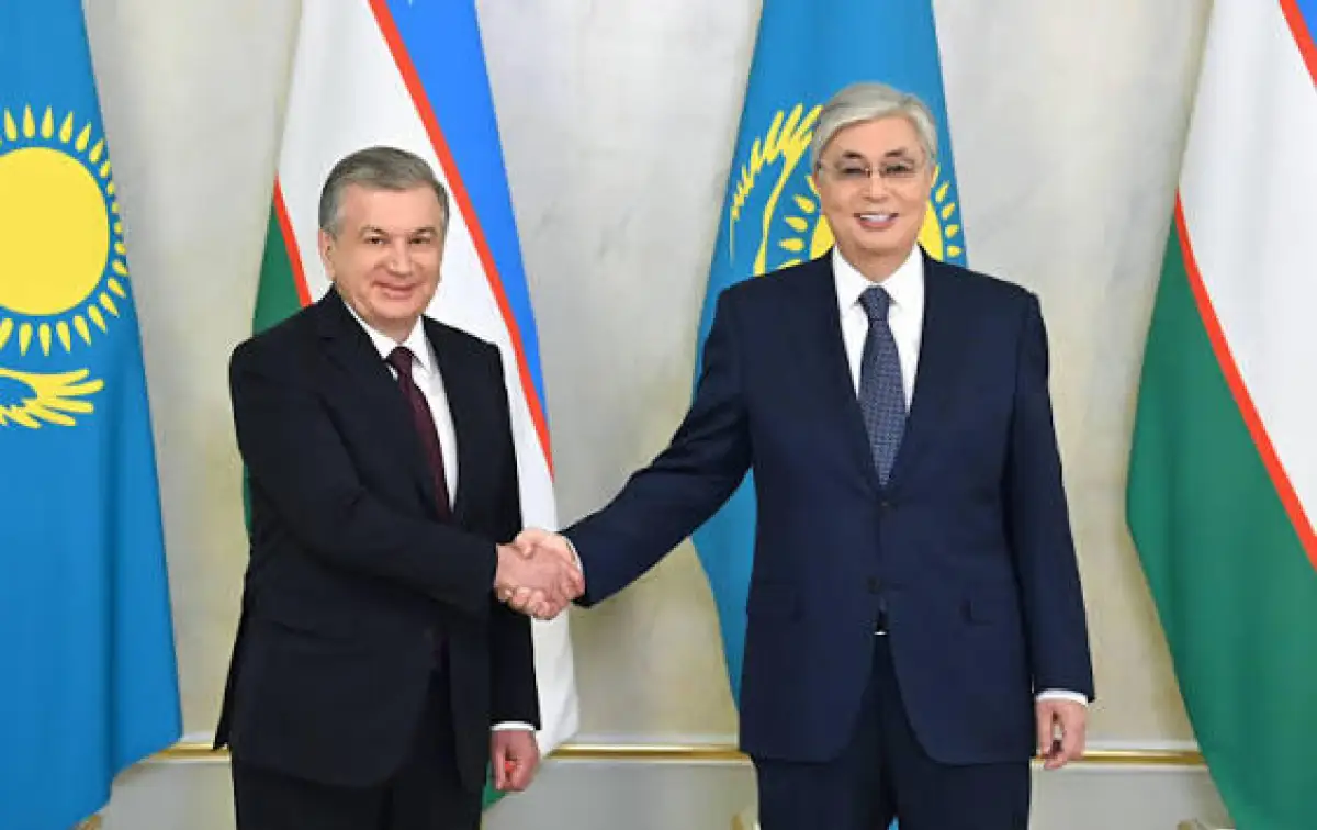 Президент Казахстана поздравил главу Узбекистана 