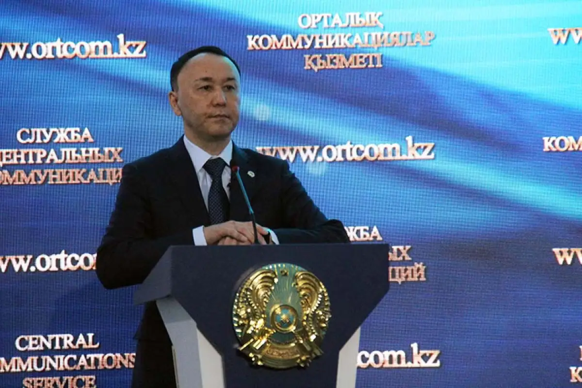 Архимед Мухамбетов отреагировал на слухи о строительстве дороги к своей резиденции