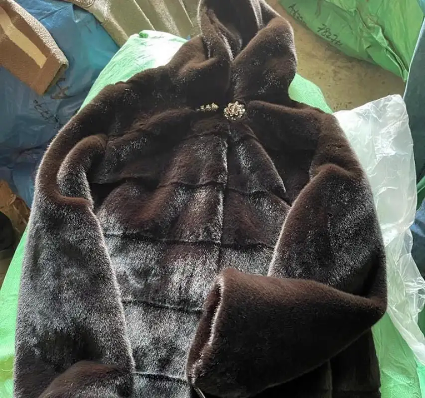 Минфин Казахстана указал на рост контрабанды шуб из Кыргызстана