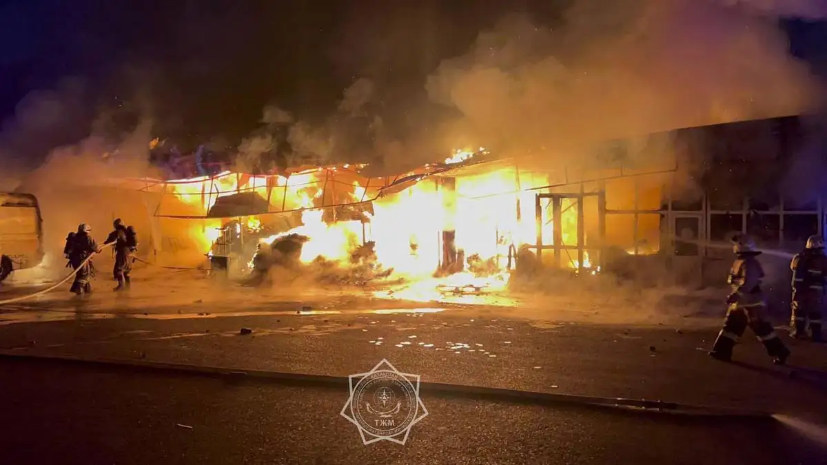 В Шымкенте на рынке горели бутики