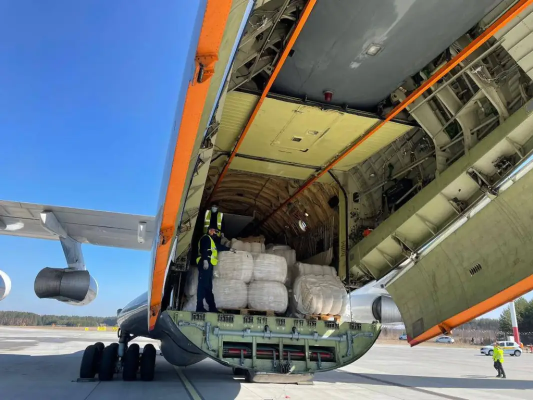 Казахстан направляет гуманитарную помощь в Украину