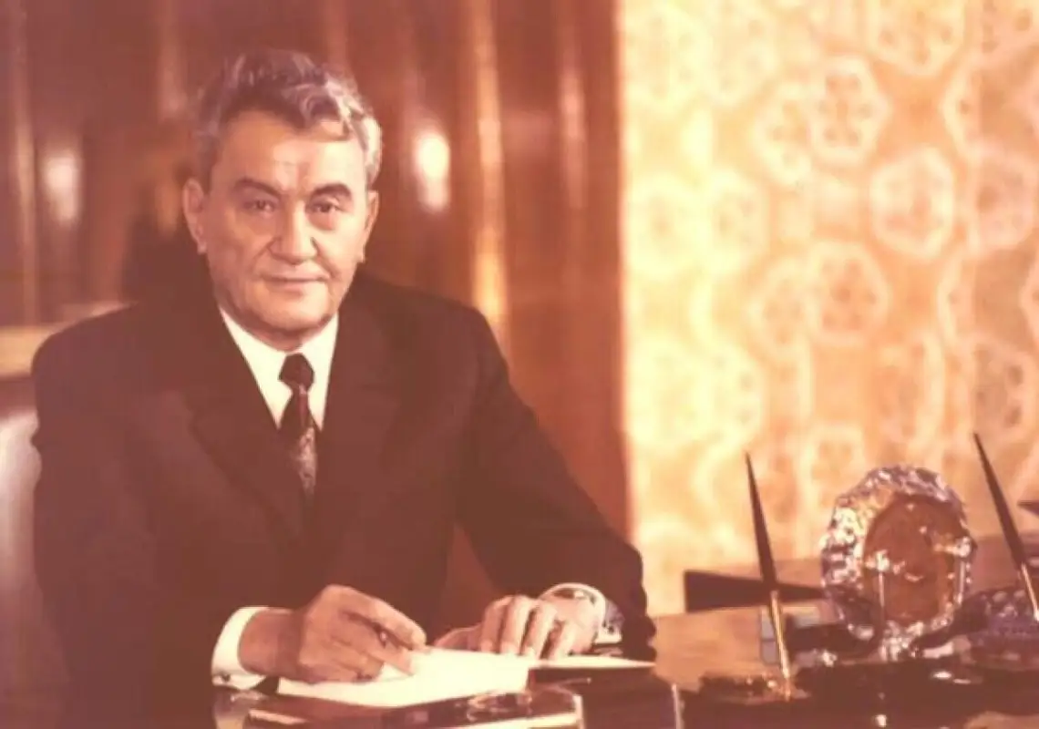 В Кыргызстане снесут все сооружения, кроме дачи Кунаева