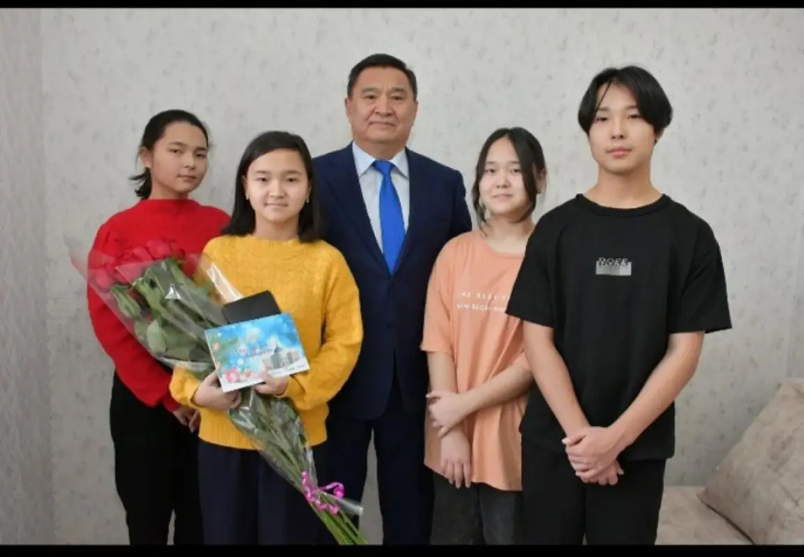 Глава государства исполнил желание юной акмолинки