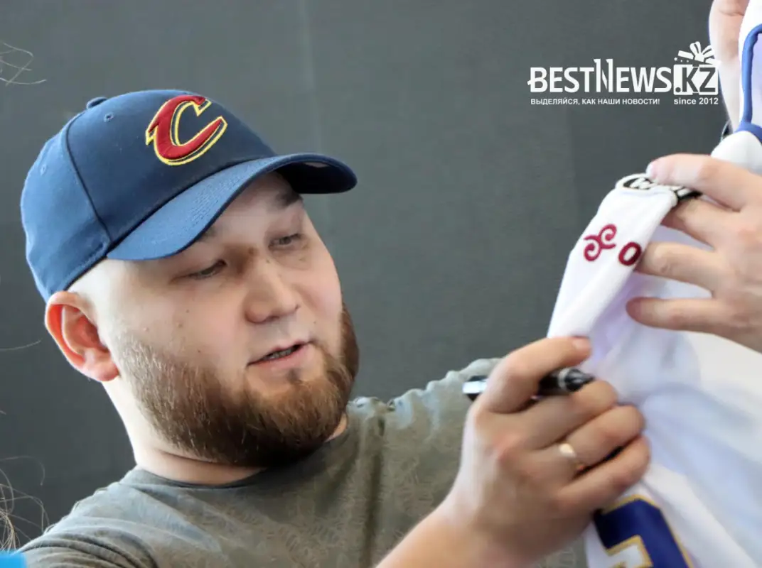 "Барыс" собрал звезд и легенд в Астане