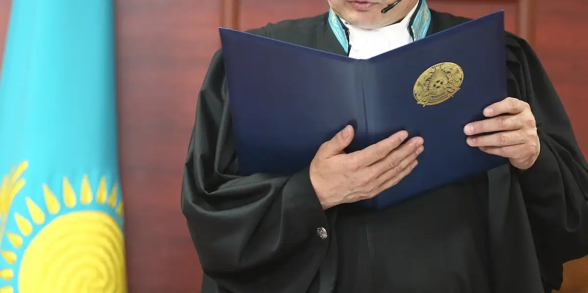 В Казахстане предложили уволить 25 председателей судов и судей