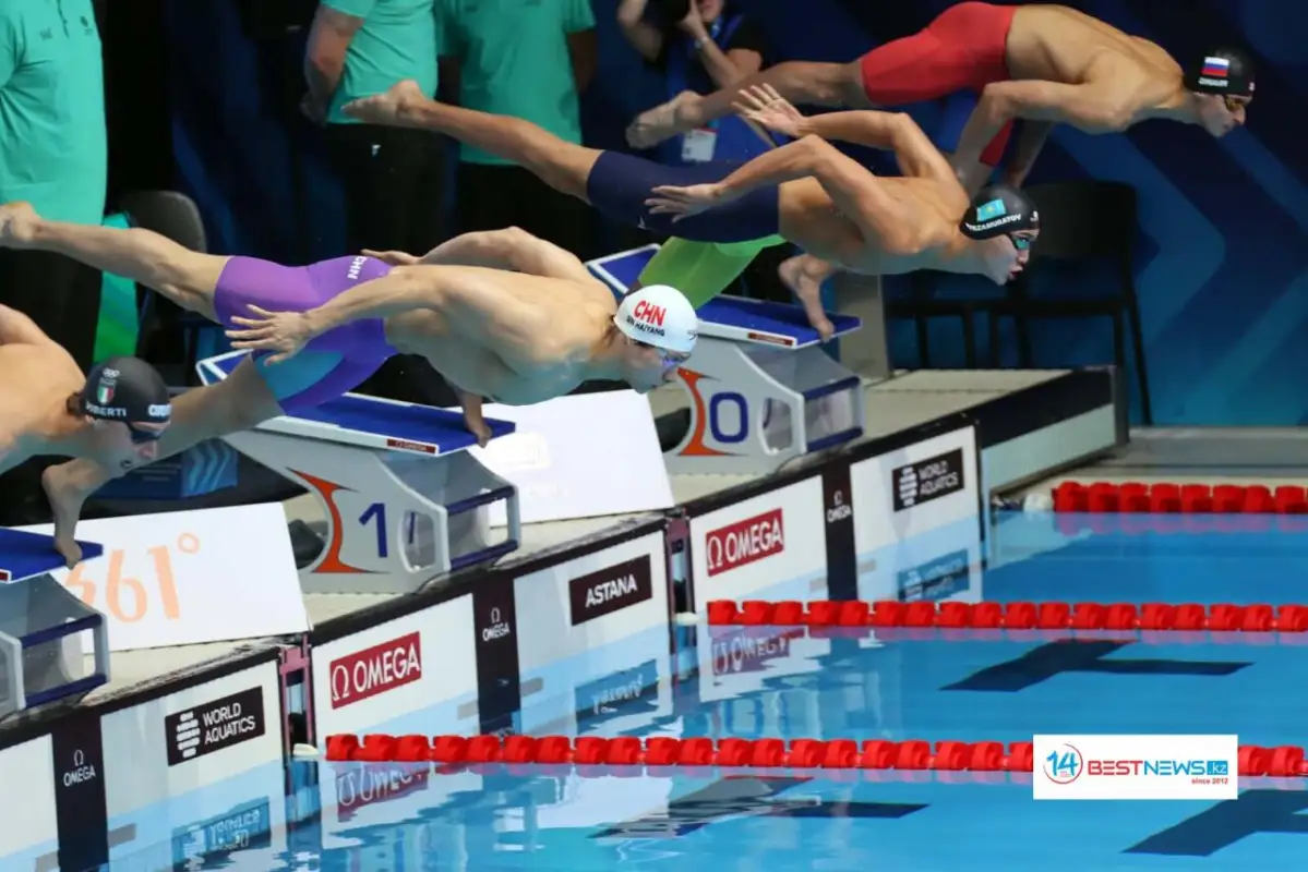 Айбат Мырзамуратов побил рекорд Казахстана на World Aquatics Swimming World Cup - Astana