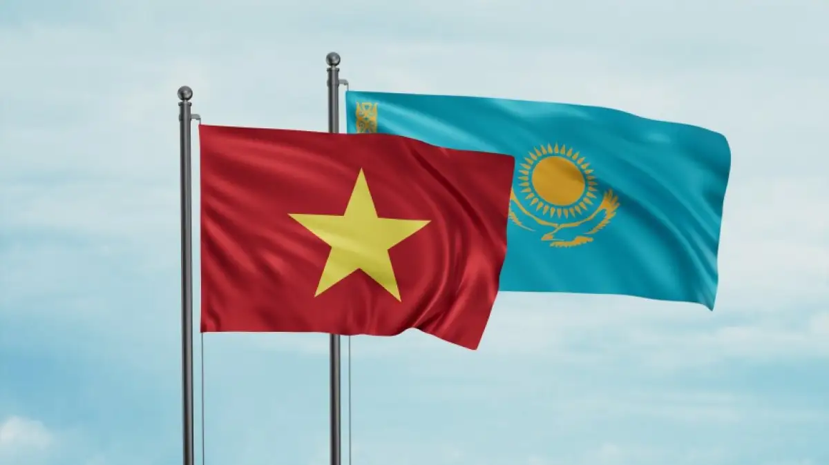 Казахстан и Вьетнам отменяют визы с мая