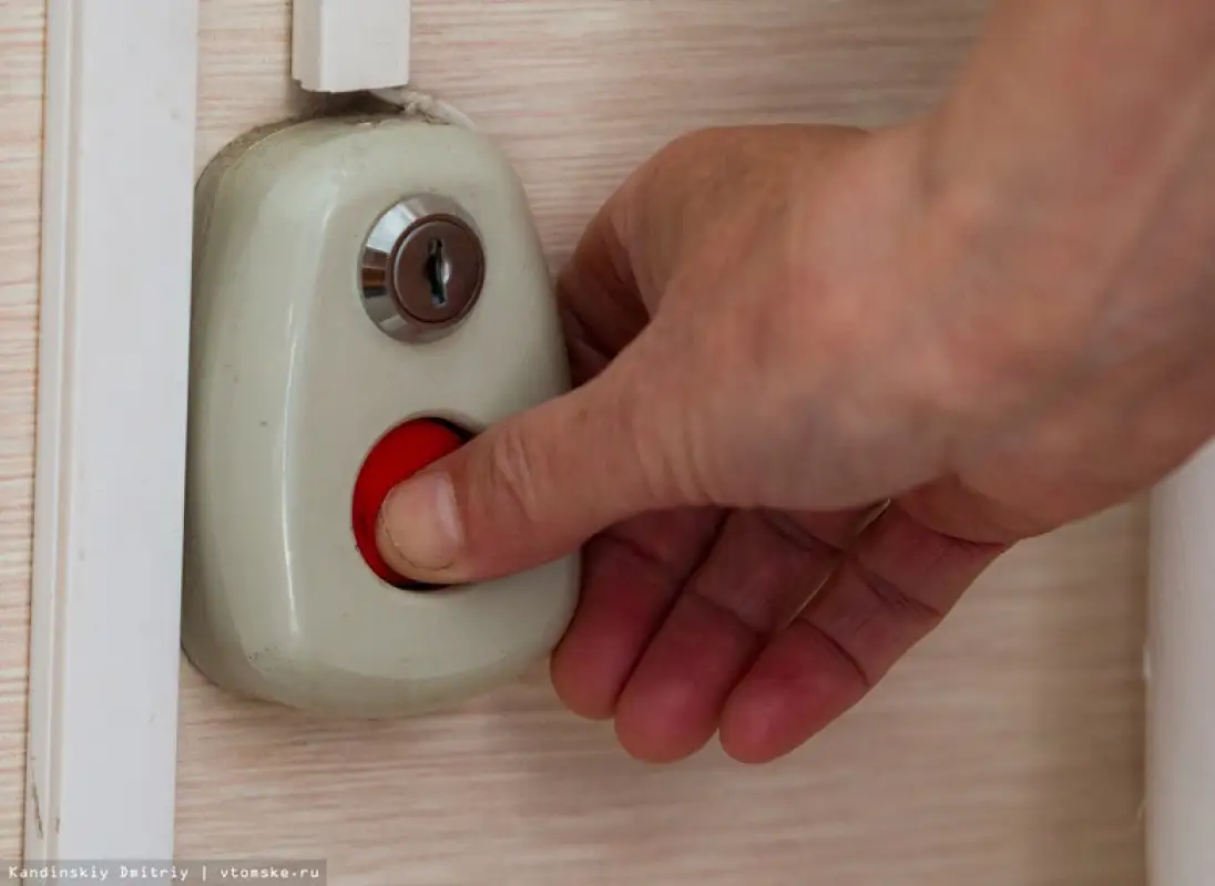 В школах Казахстана установят «тревожные» кнопки и ужесточат допуск