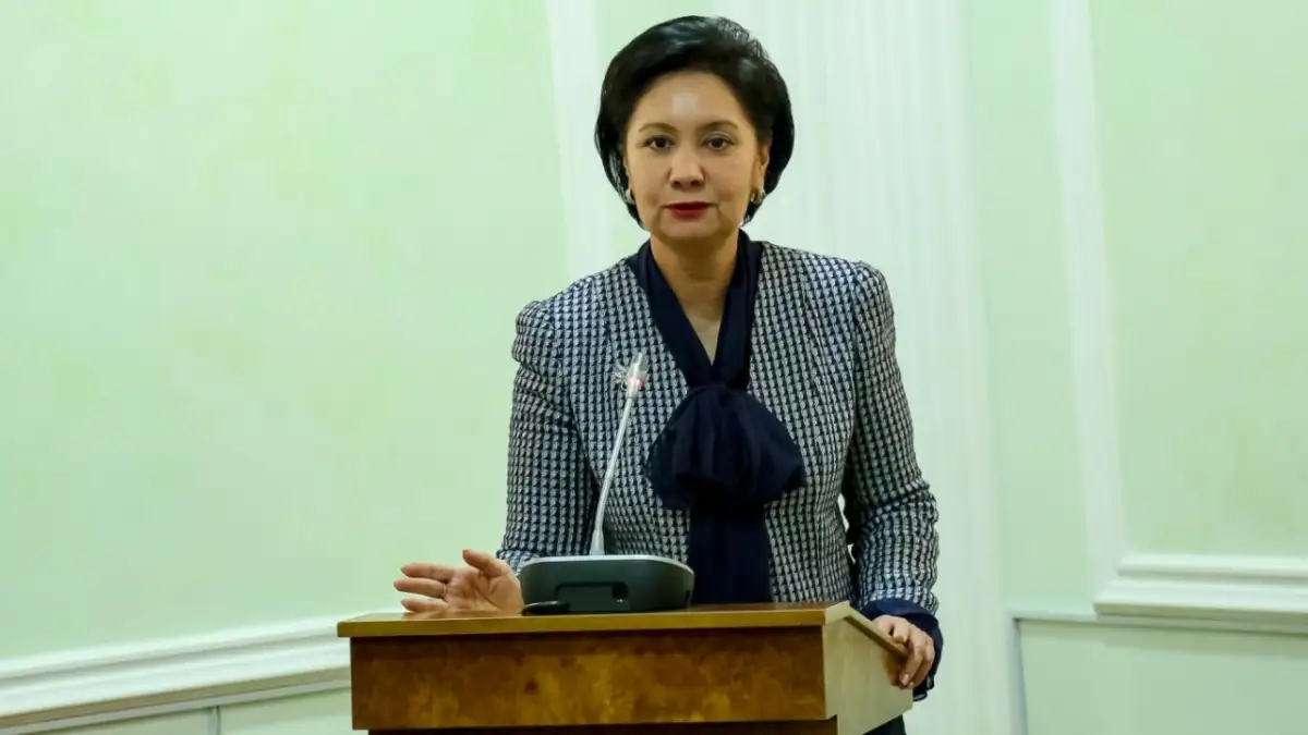 Гульшара Абдыкаликова высказалась о своих заместителях-мужчинах