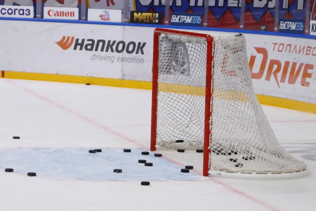 Хоккеисты "Торпедо" уничтожили "Барыс" в Астане 