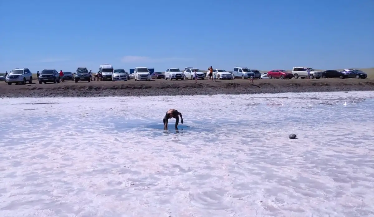 «Розовое» озеро Кобейтуз может получит статус особо охраняемой территории