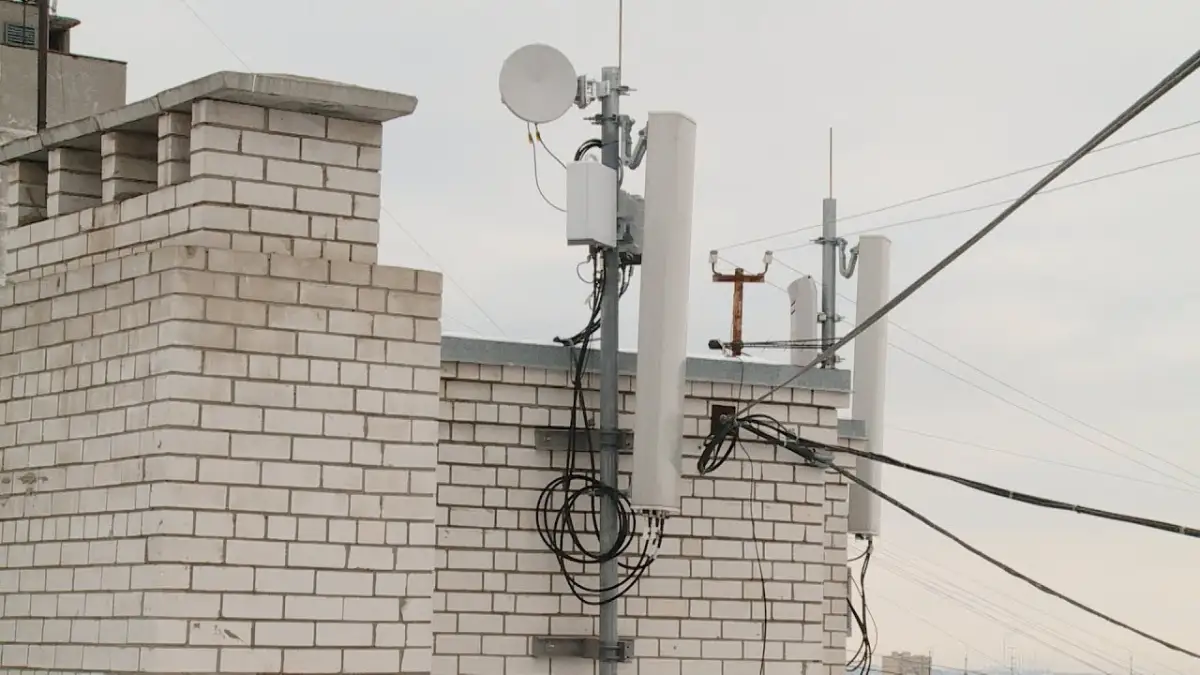 Вопрос по антеннам сотовых операторов на крыше урегулируют с помощью закона