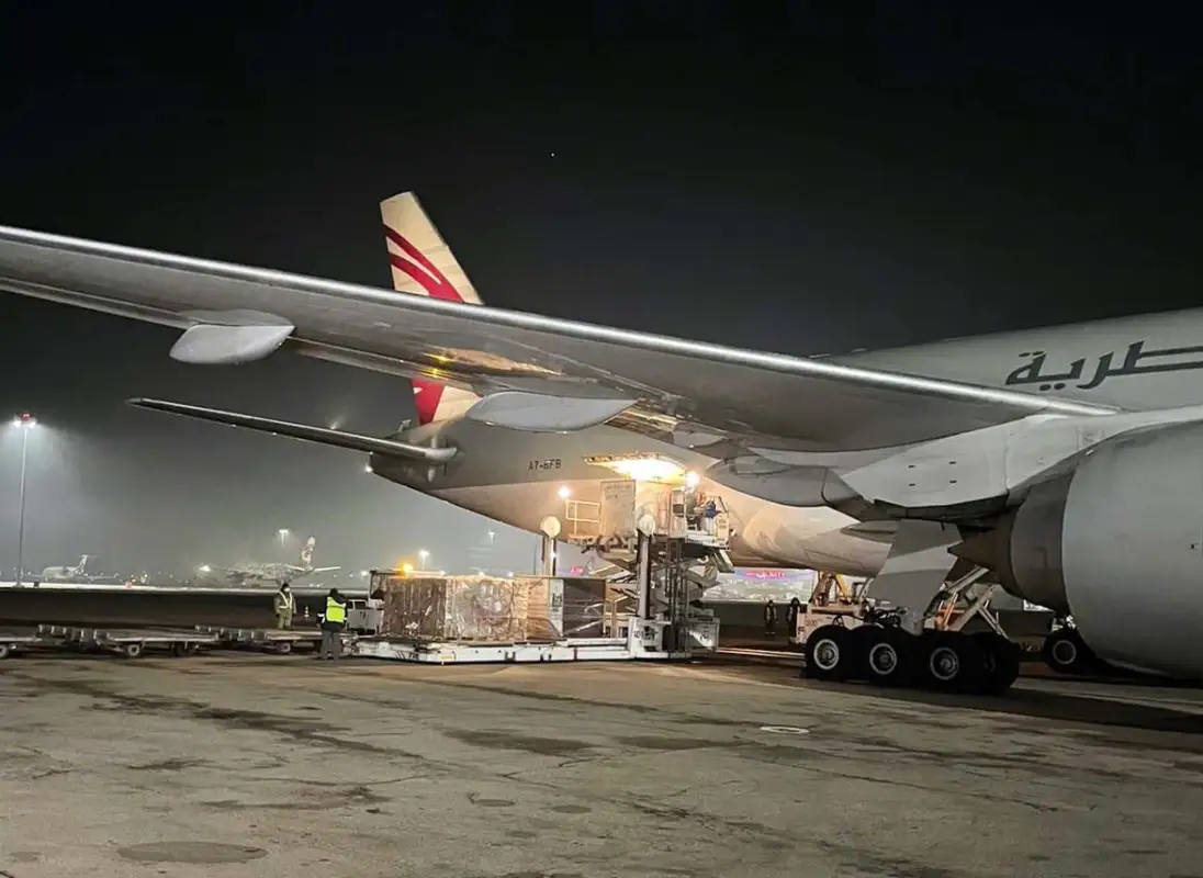 В Казахстан поступила первая партия одной из вакцин Pfizer против COVID-19 -  фото, видео