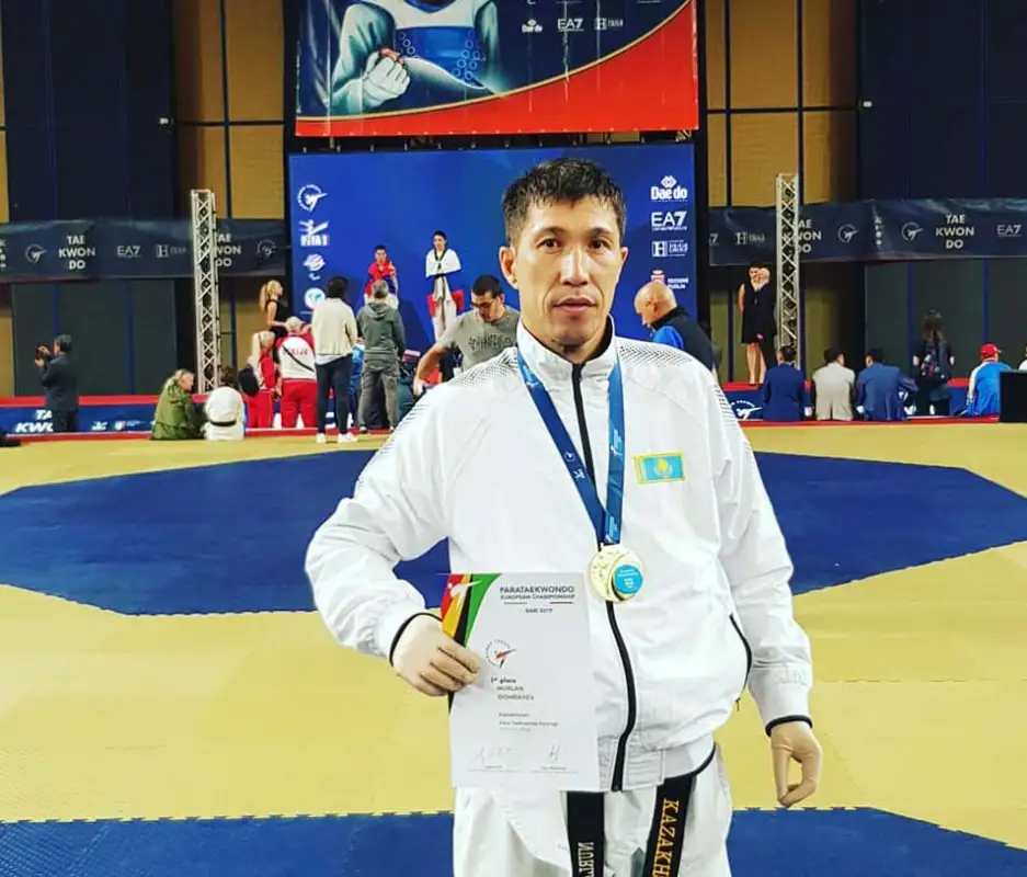 Пара-таэквондист Нурлан Домбаев первым получил лицензию на Паралимпиаду в Токио