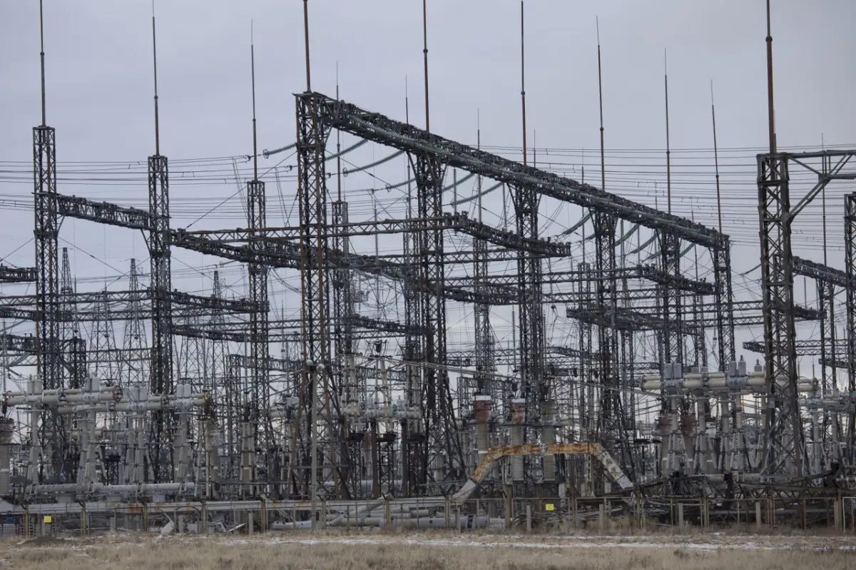 В 4 областях и в Алматы отключили электроэнергию, без света остались также в Узбекистане и Кыргызстане