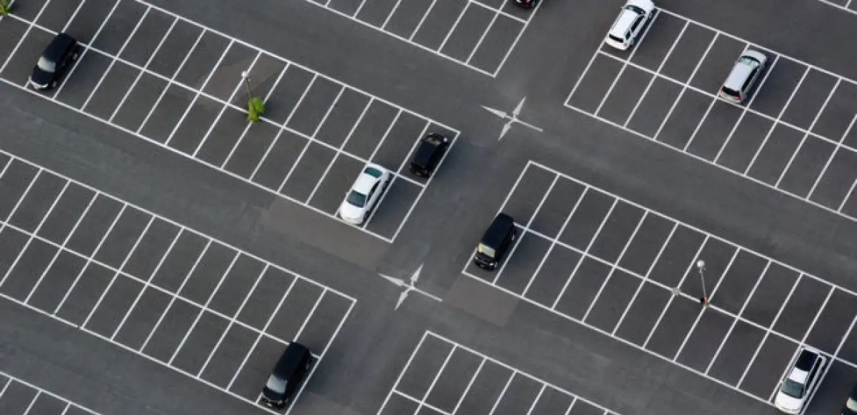 В Казахстане владельцев паркомест могут освободить от налогов после купли-продажи