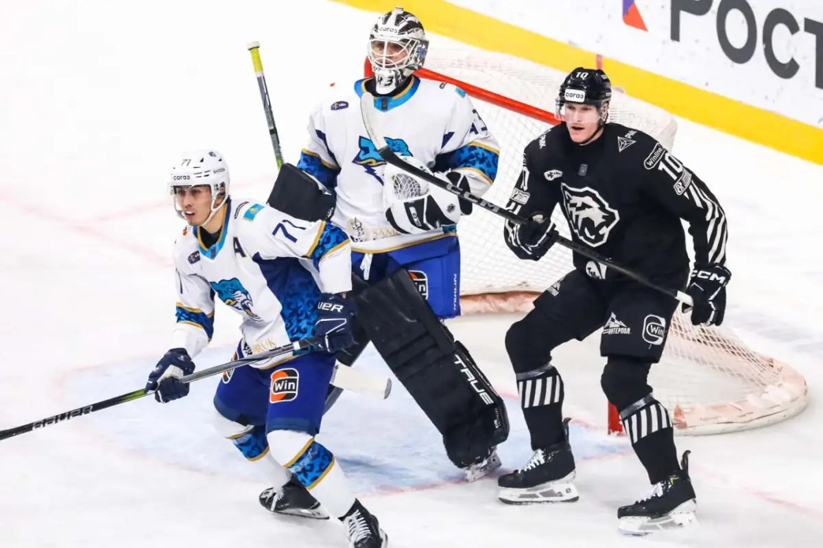 «Барыс» попал под «Трактор» в Челябинске