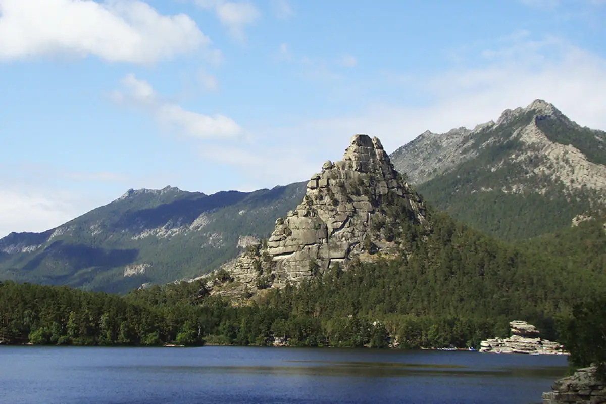 Глава государства поручил «продвигать позитивную информацию о Казахстане»