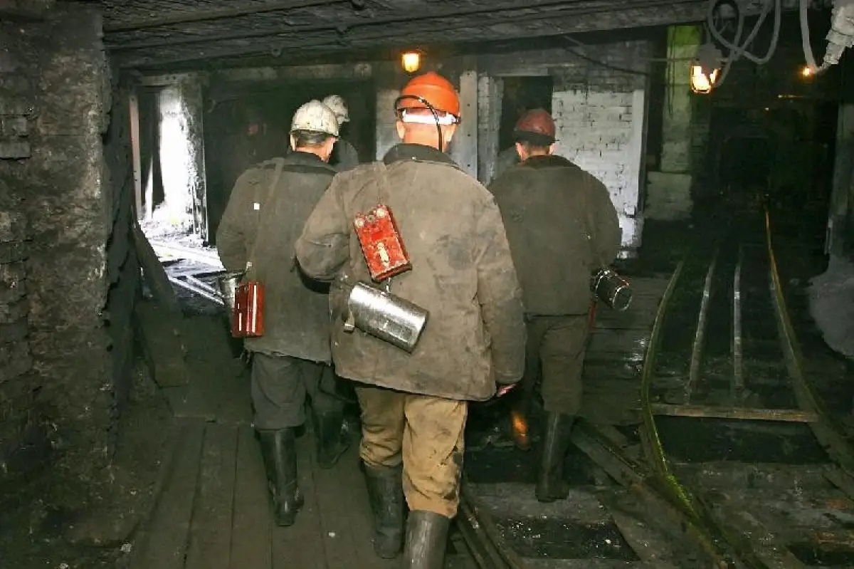 Шахтерам в Казахстане снизят пенсионный возраст
