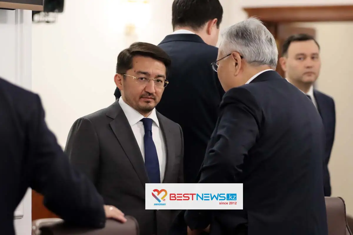 Вице-премьер Мадиев нашел виновных в регулярных утечках данных казахстанцев