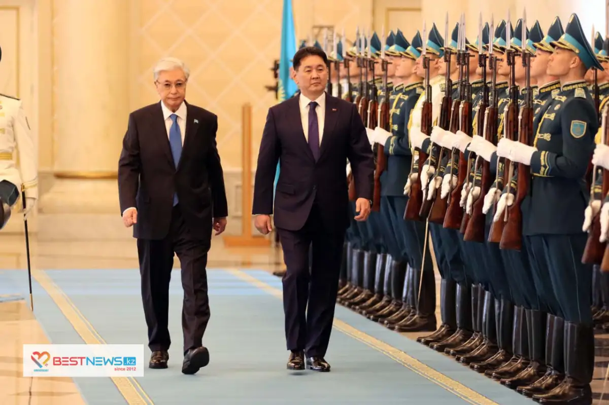 В Акорде начались переговоры Президентов Казахстана и Монголии