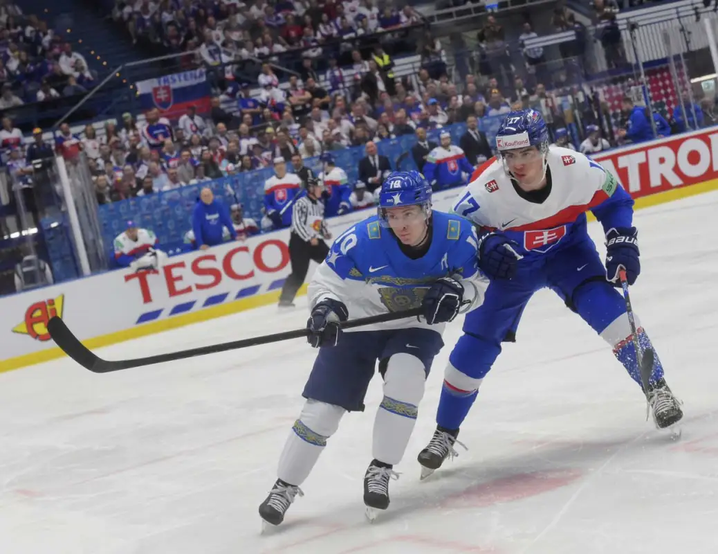 Сборная Казахстана с «треском» проиграла Словакии на ЧМ по хоккею