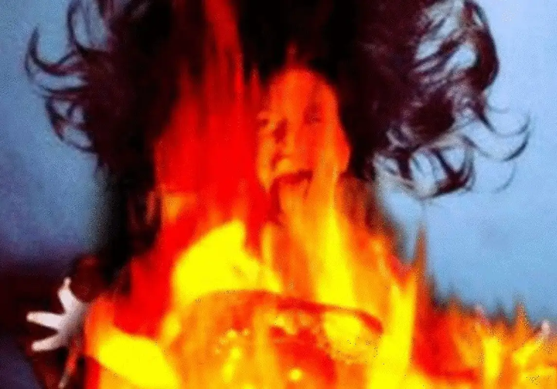 Самоподжог женщины в Шымкенте: полиция не исключает доведение до самоубийства