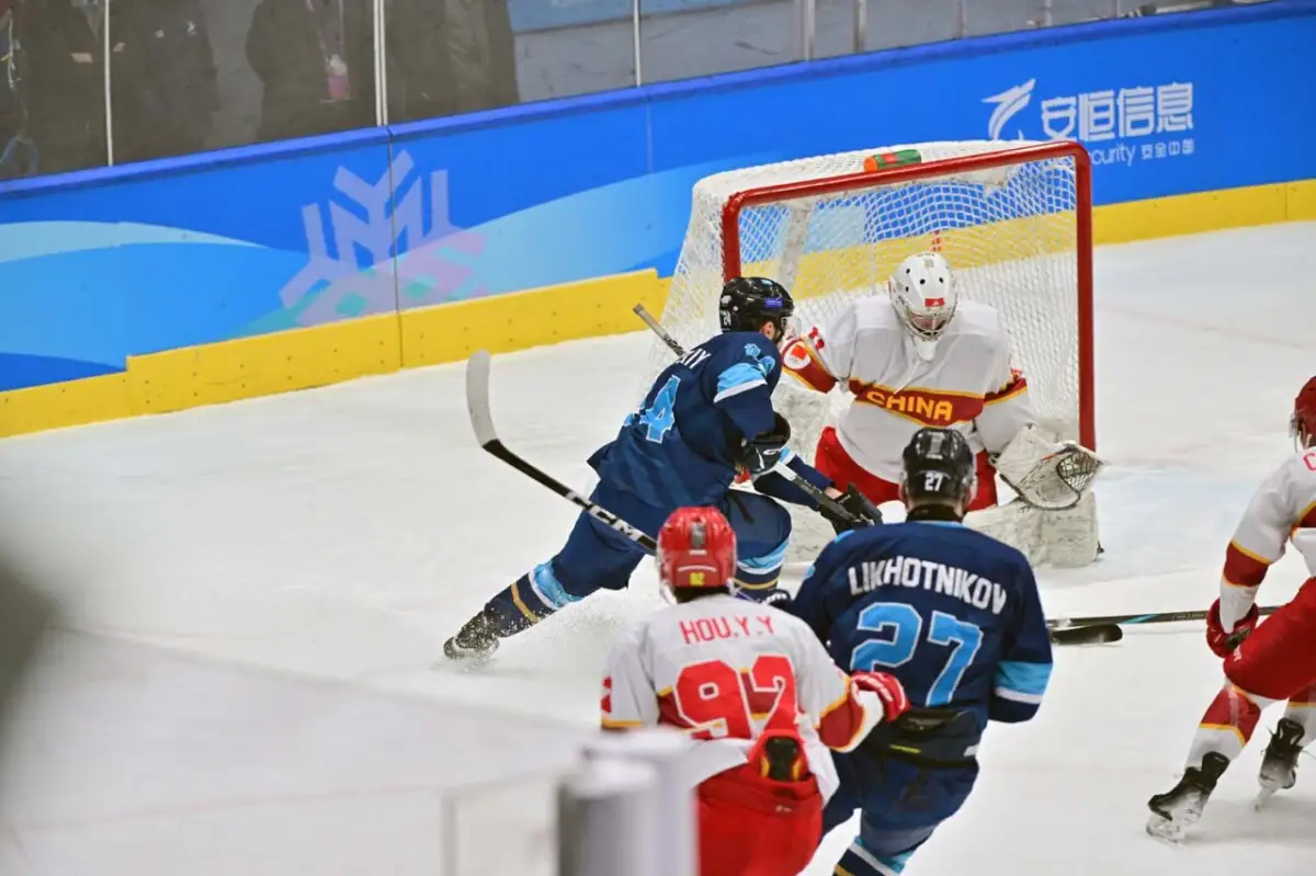 Сборная Казахстана по хоккею вышла в финал Азиатских игр-2025 с курьезным голом