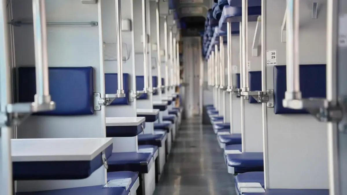 Поставим камеры: какой сервис получат казахстанцы после подорожания ж/д билетов