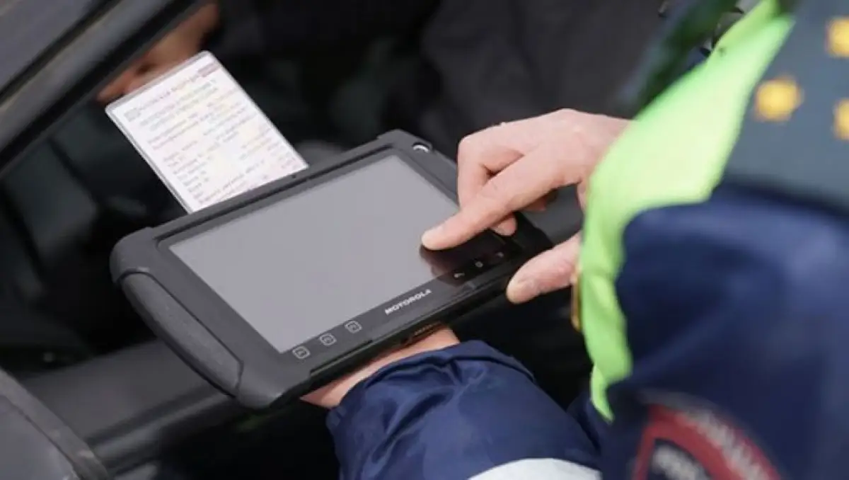 В Алматы полицейские продавали "на сторону" персональные данные граждан