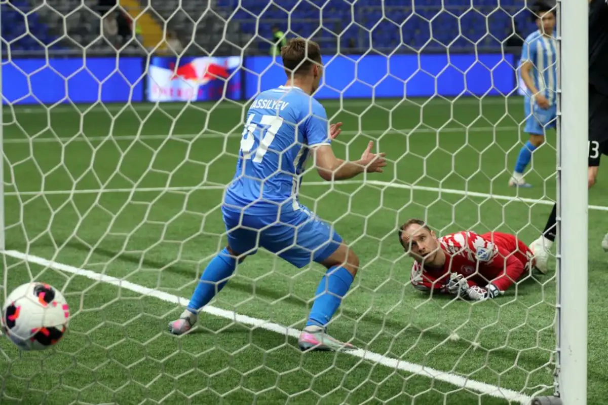 "Женис" вышел вперед в матче с "Окжетпесом"