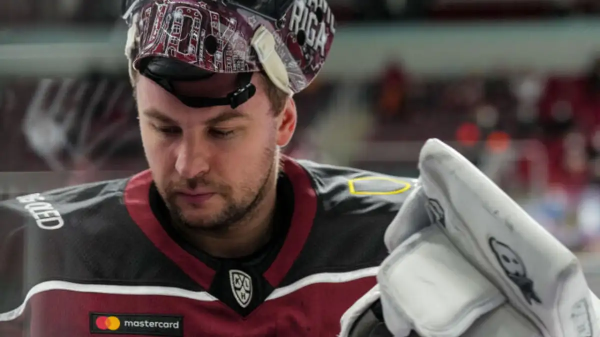 Вот и сказке конец – вратарская бригада Барыса теперь уже не чисто казахстанская