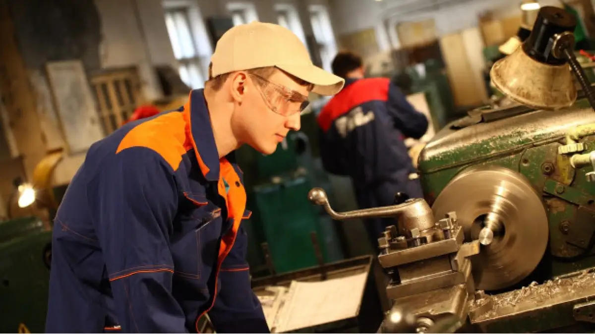 Минтруда обещает казахстанцам 1 млн онлайн-вакансий