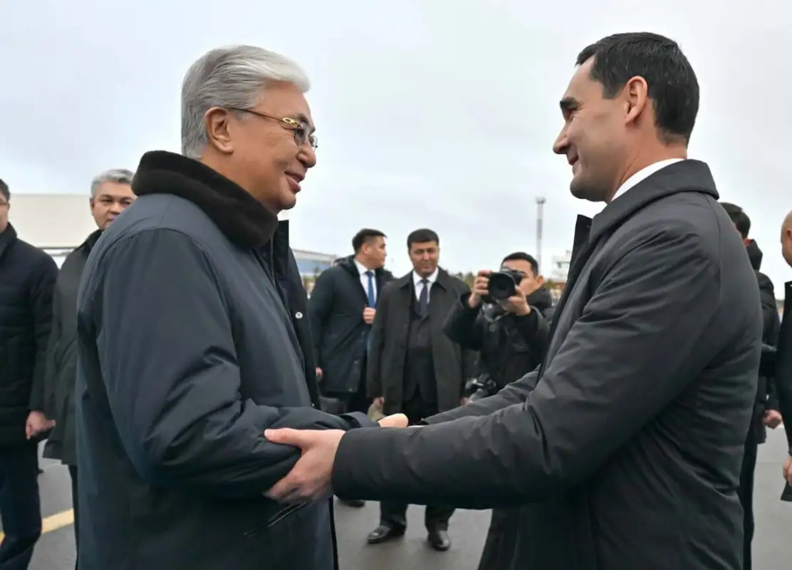 Президент Туркменистана прибыл в Казахстан