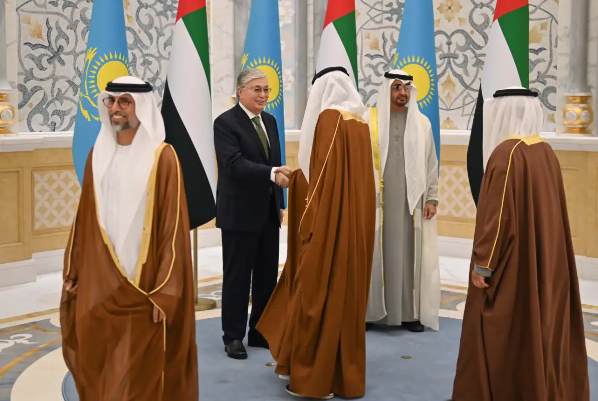 Какой пакет документов подписали Казахстан и ОАЭ - список