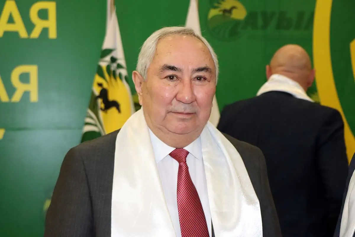 Жигули Дайрабаев и Каракат Абден идут в Мажилис 