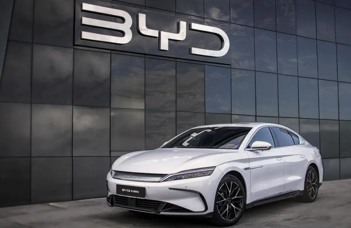 Депутат рассказал о проблемах с ввезенными в Казахстан автомобилями BYD