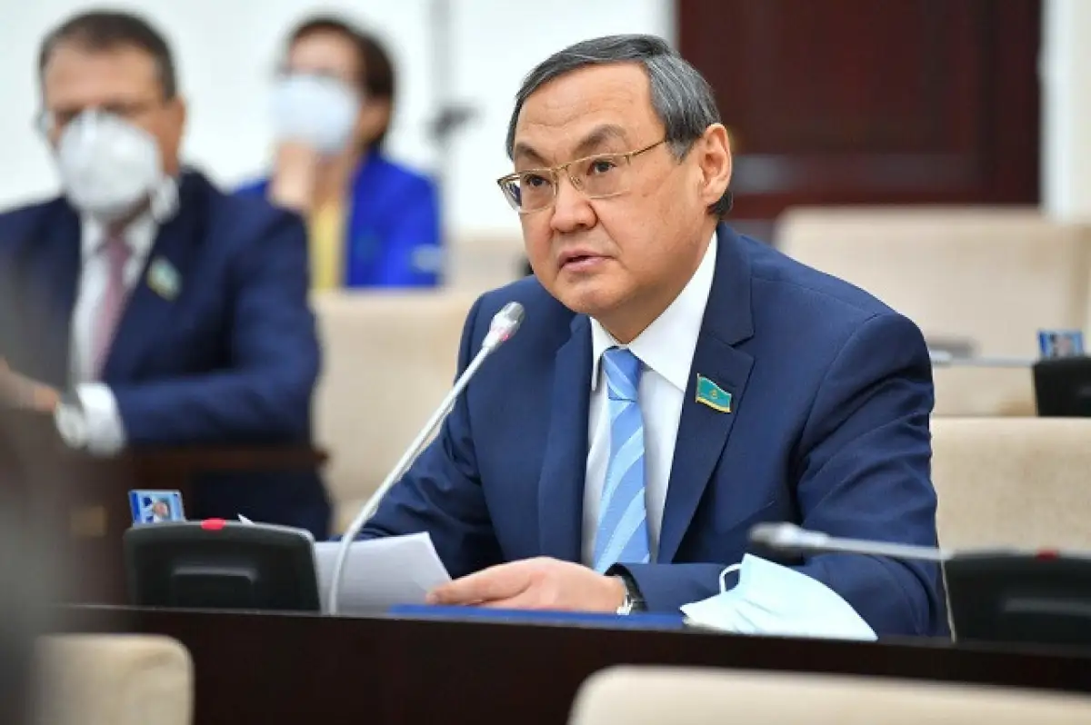 Депутат Сената Куришбаев подал в отставку - ЦИК 